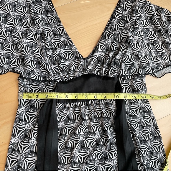 My Michelle Fit and Flair Midi Dress Size M Black with White Print Waist Sash - Picture 11 of 12